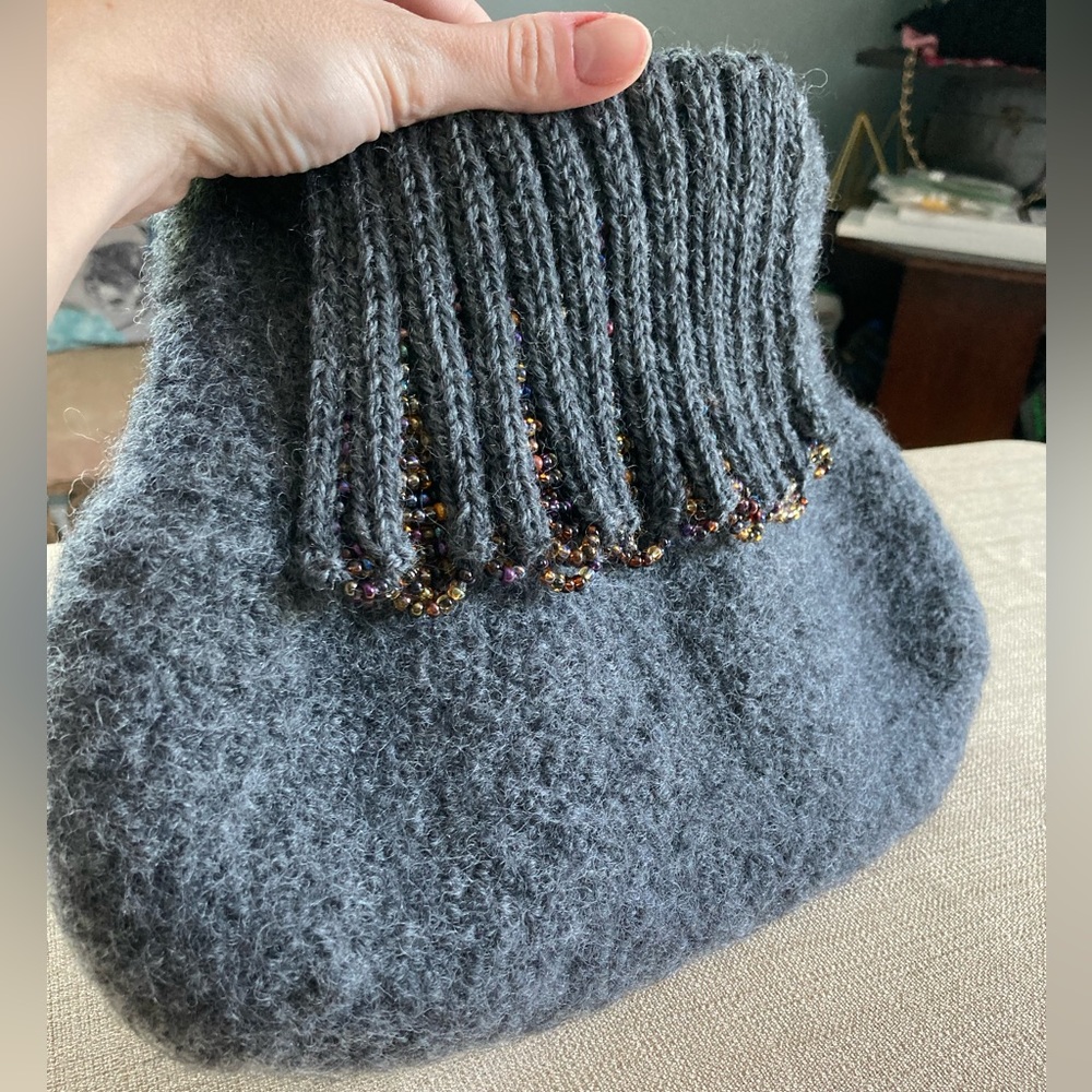 Knit felted shoulder bag - Picture 7 of 7